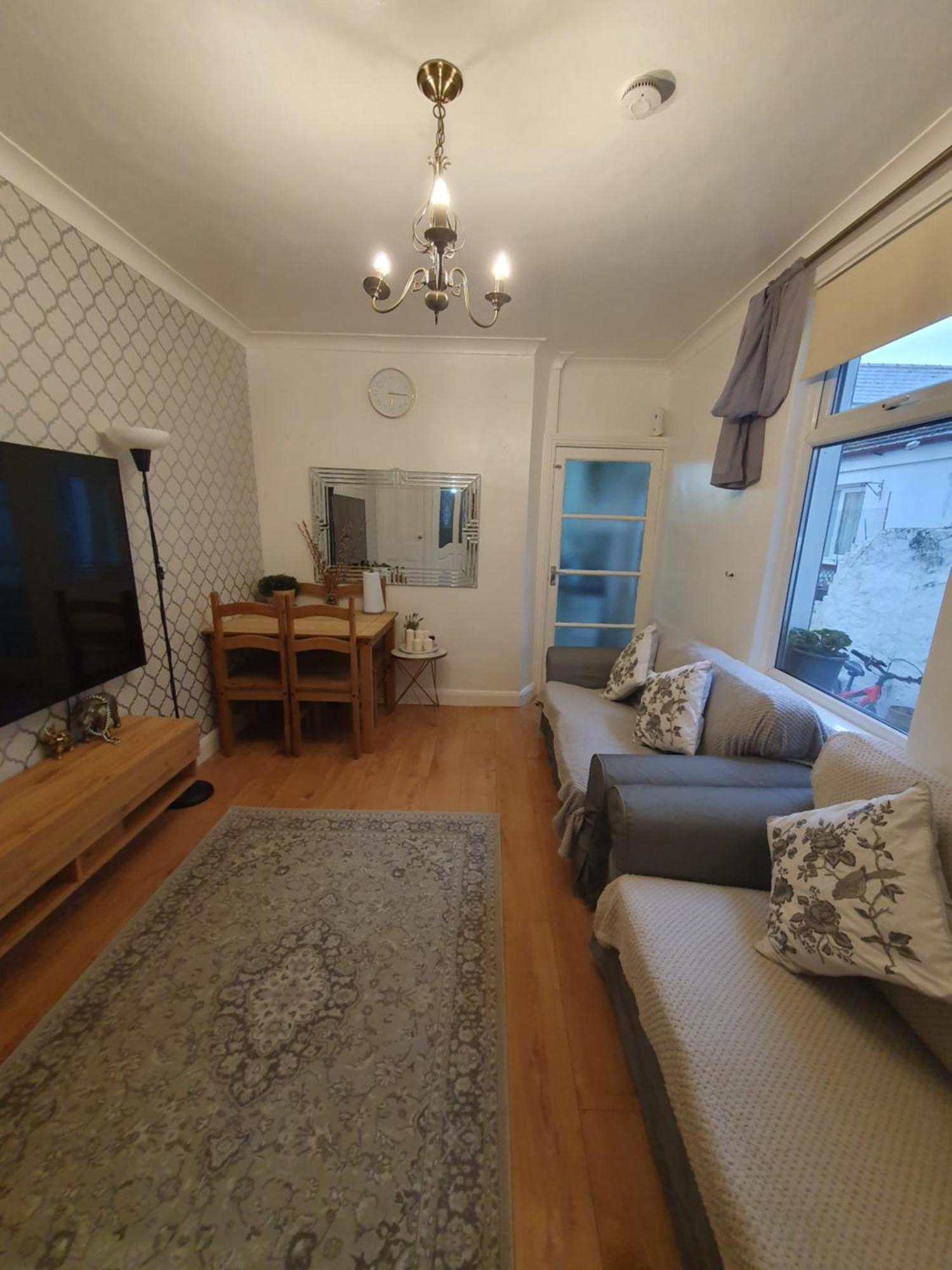 Private Luxury Double Room In Cardiff Zewnętrze zdjęcie